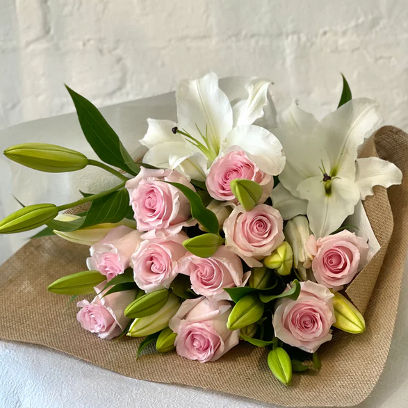 Lily N Roses Pink N White